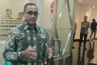 OJK Tegaskan Denda Rp2,1 T Bukan 3 Emitennya, Tapi Pihak Terkait