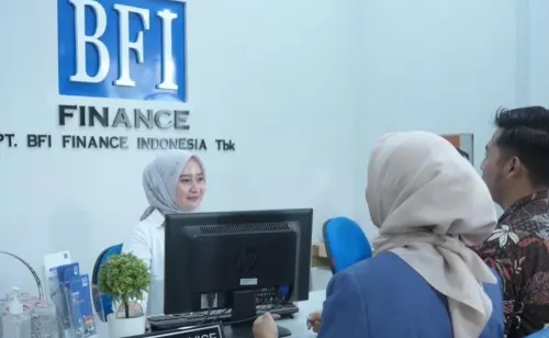 Direktur Emiten Boy Thohir (BFIN) Serok Saham Bertahap di Pasar